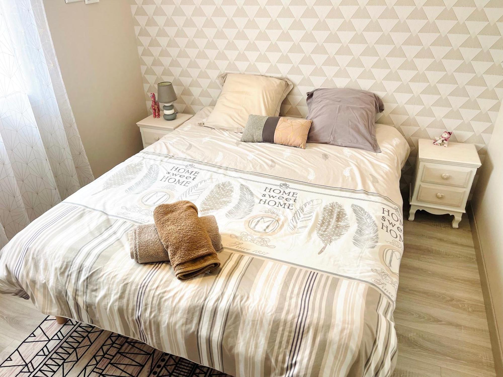 Petite Maison Au Calme Poupry Zewnętrze zdjęcie